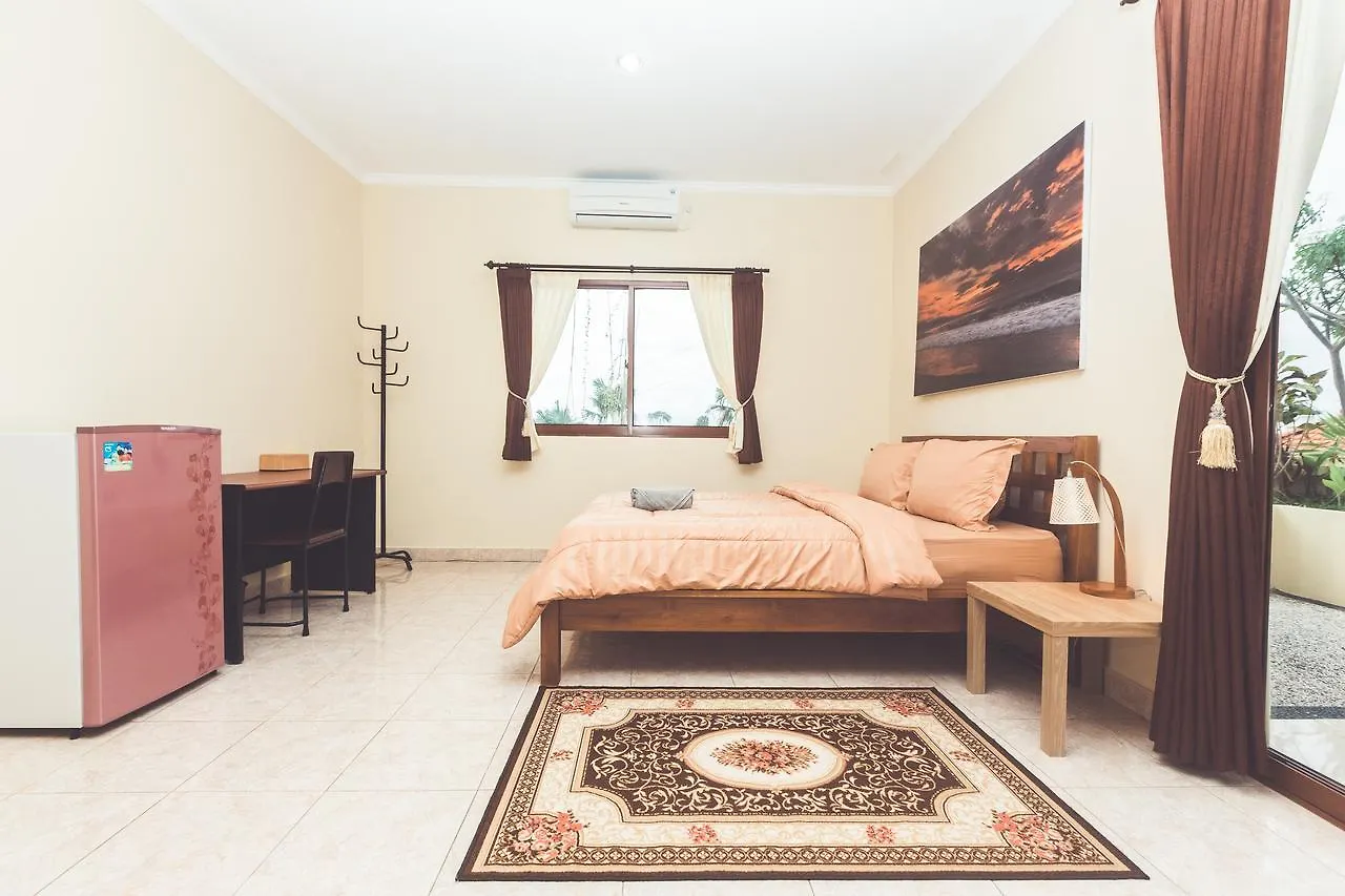 Hotel La Costa Central Семиньяк 3*,  Индонезия